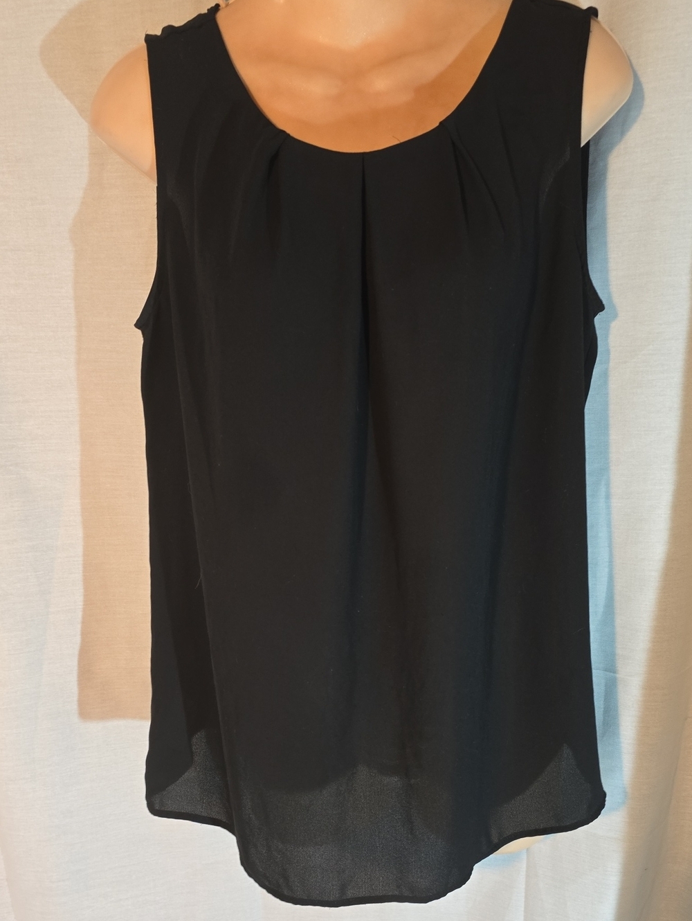 LOFT Black  Sleeveless  Pleated-Neck Size M